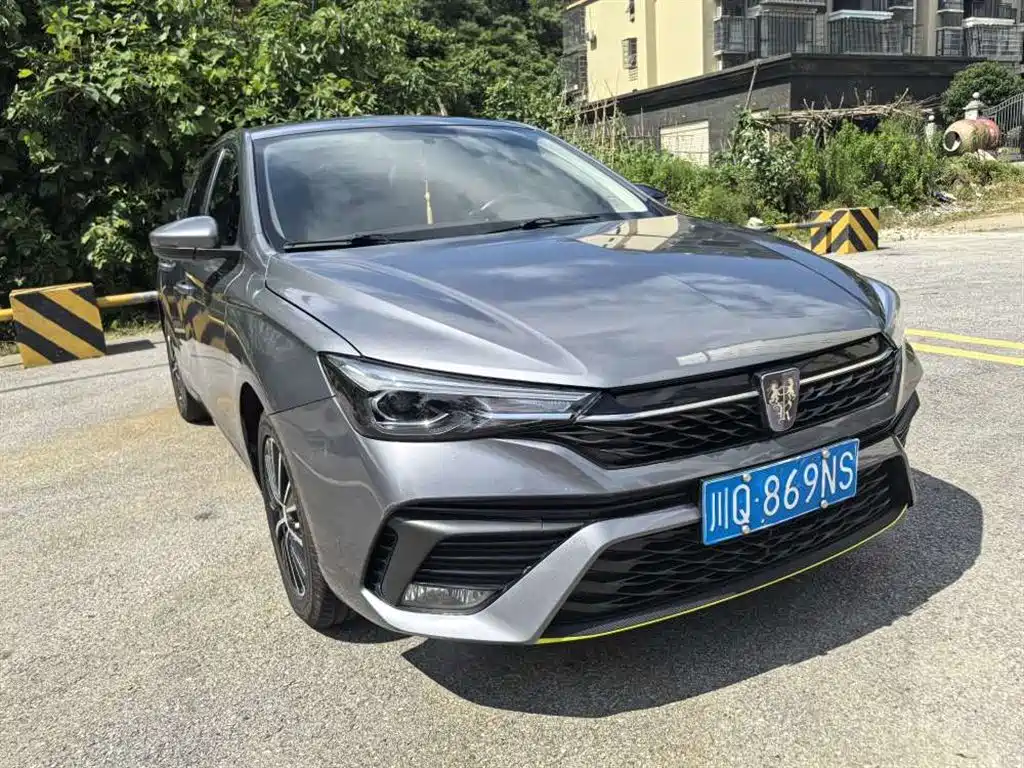 Roewe i5 — фото 3