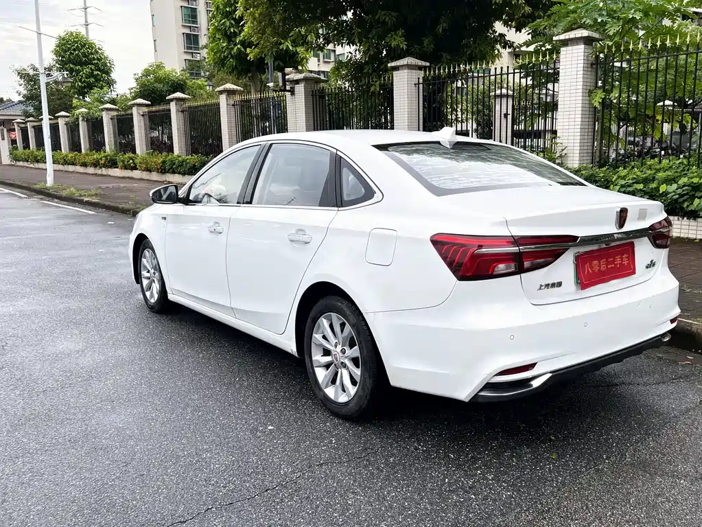 Roewe i6 New Energy — фото 7