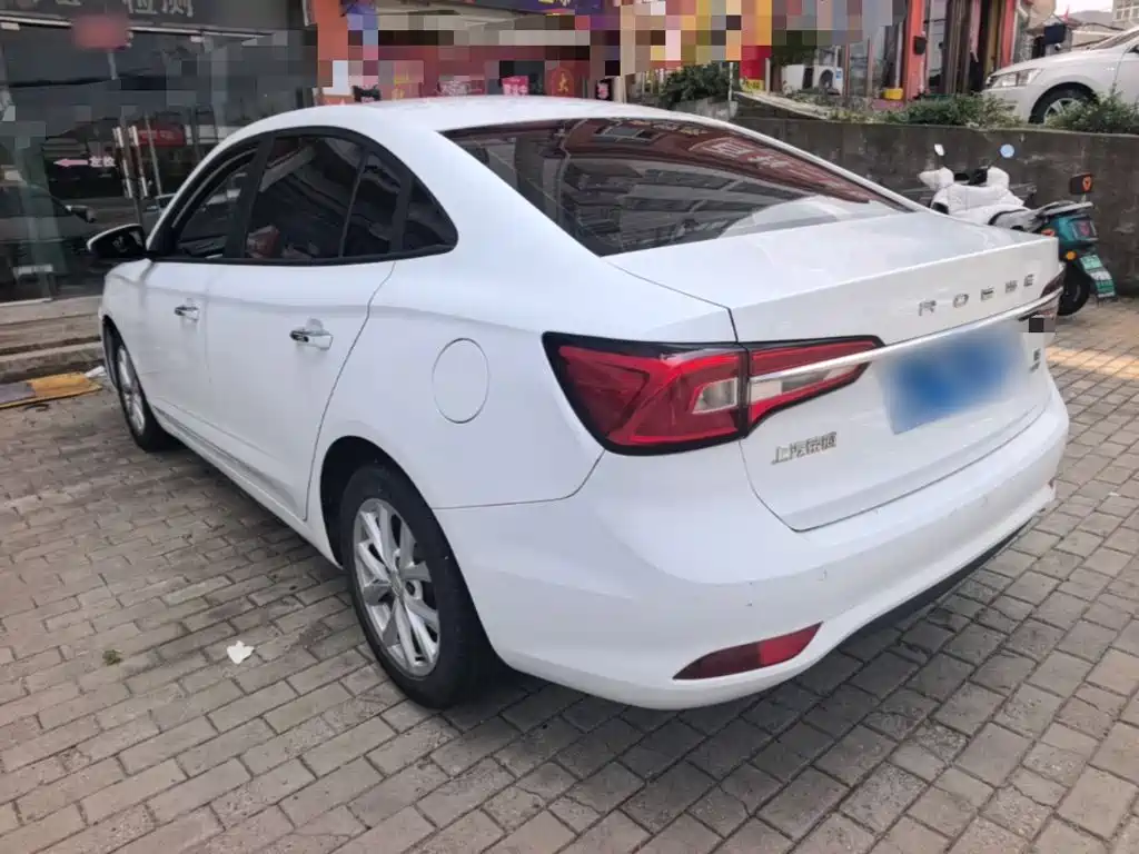 Roewe i5 — фото 5