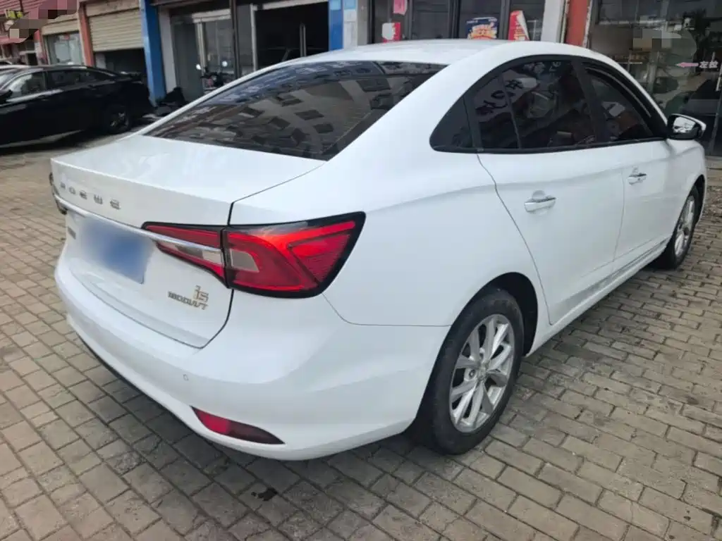 Roewe i5 — фото 7