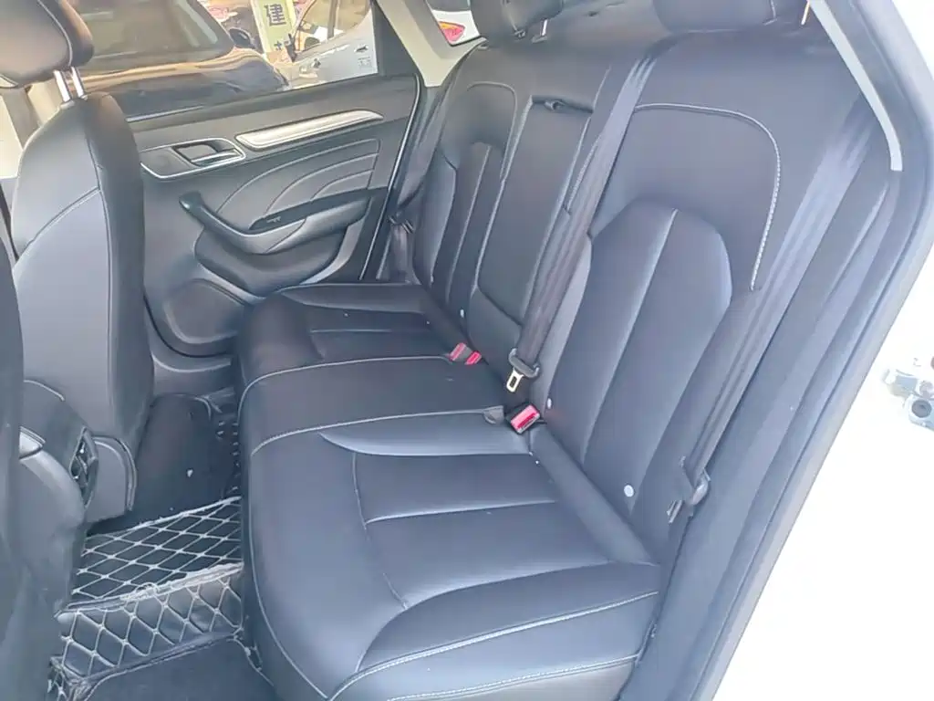 Roewe i6 Classic — фото 17