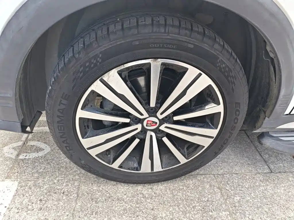Roewe RX5 — фото 23