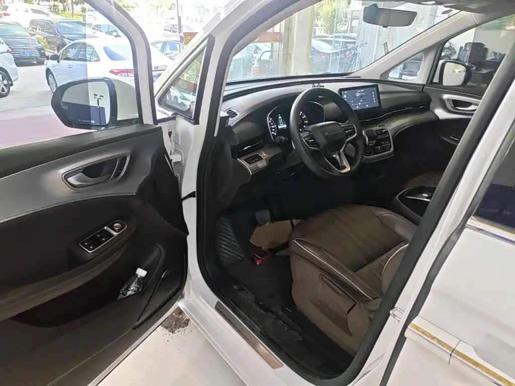 Roewe iMAX8 — фото 16
