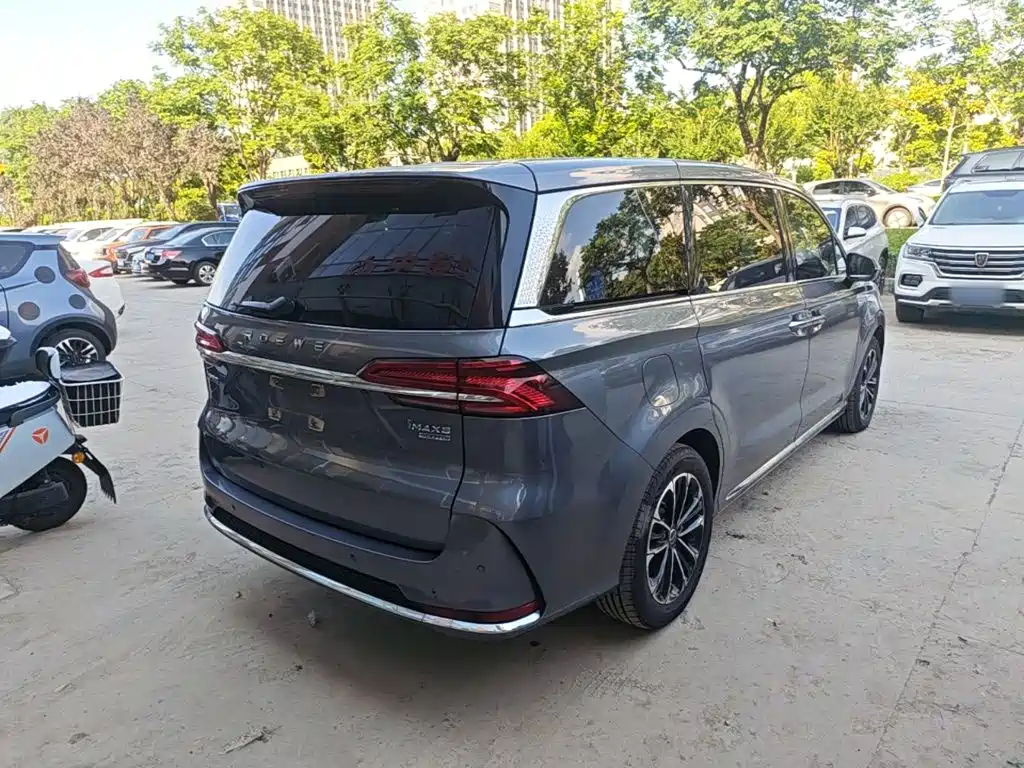 Roewe iMAX8 — фото 7