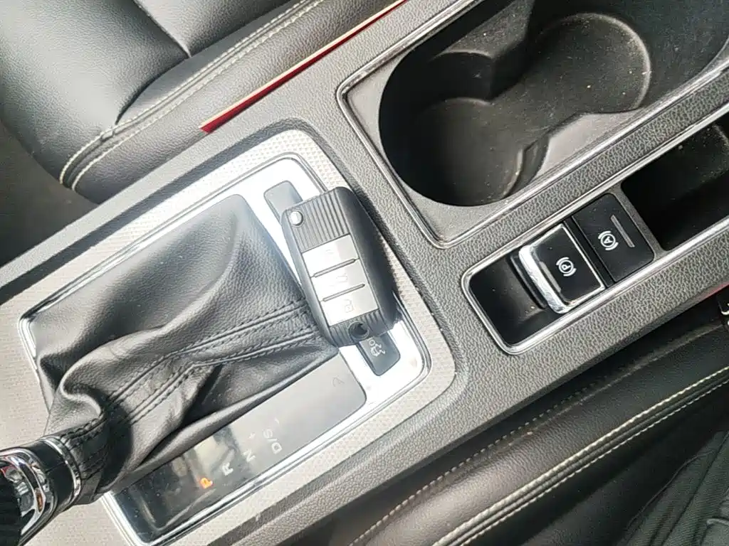 Roewe i6 Classic — фото 9