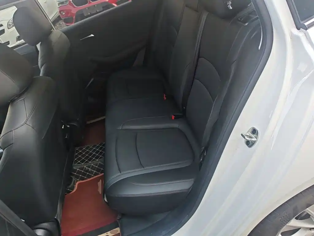 Roewe i5 — фото 17