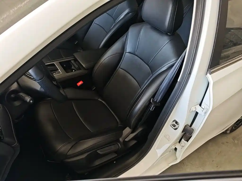 Roewe i5 — фото 11