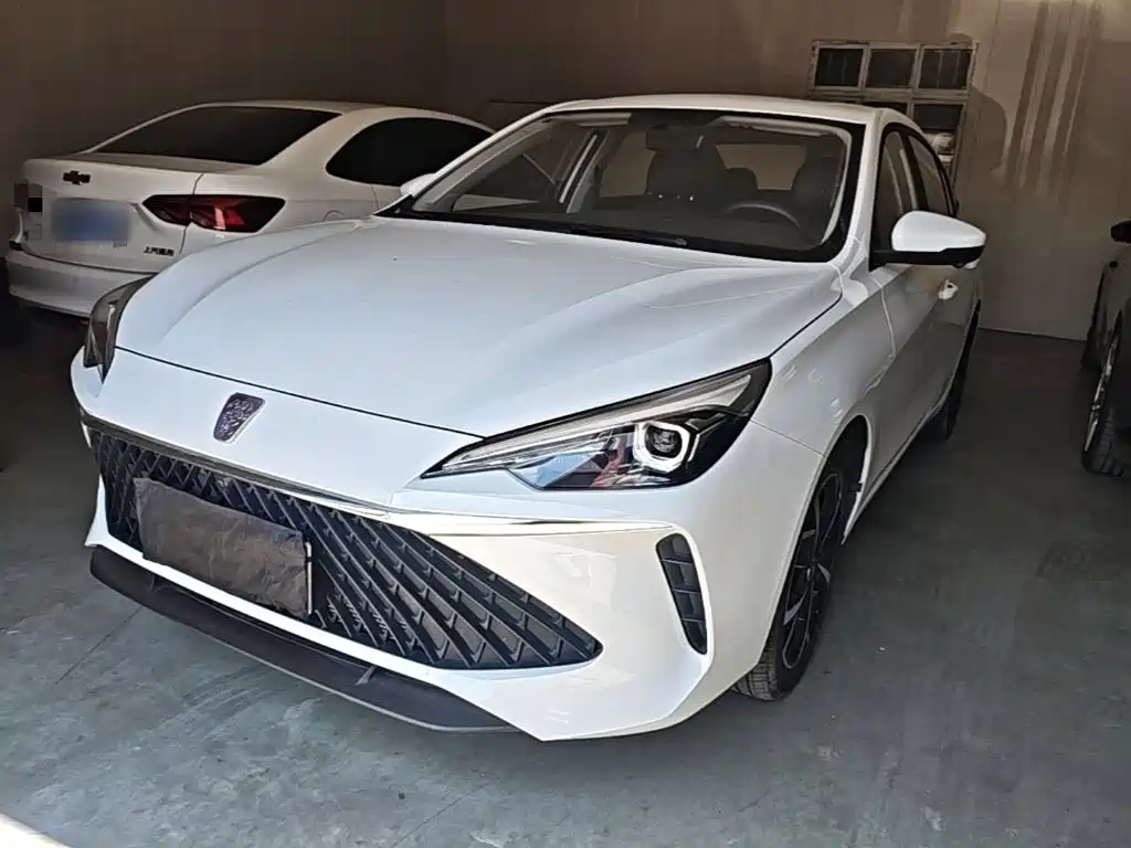 Roewe i5