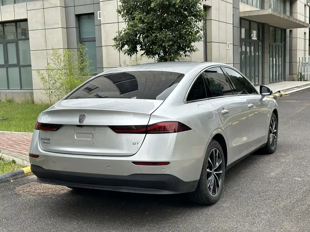 Roewe D7 — фото 4