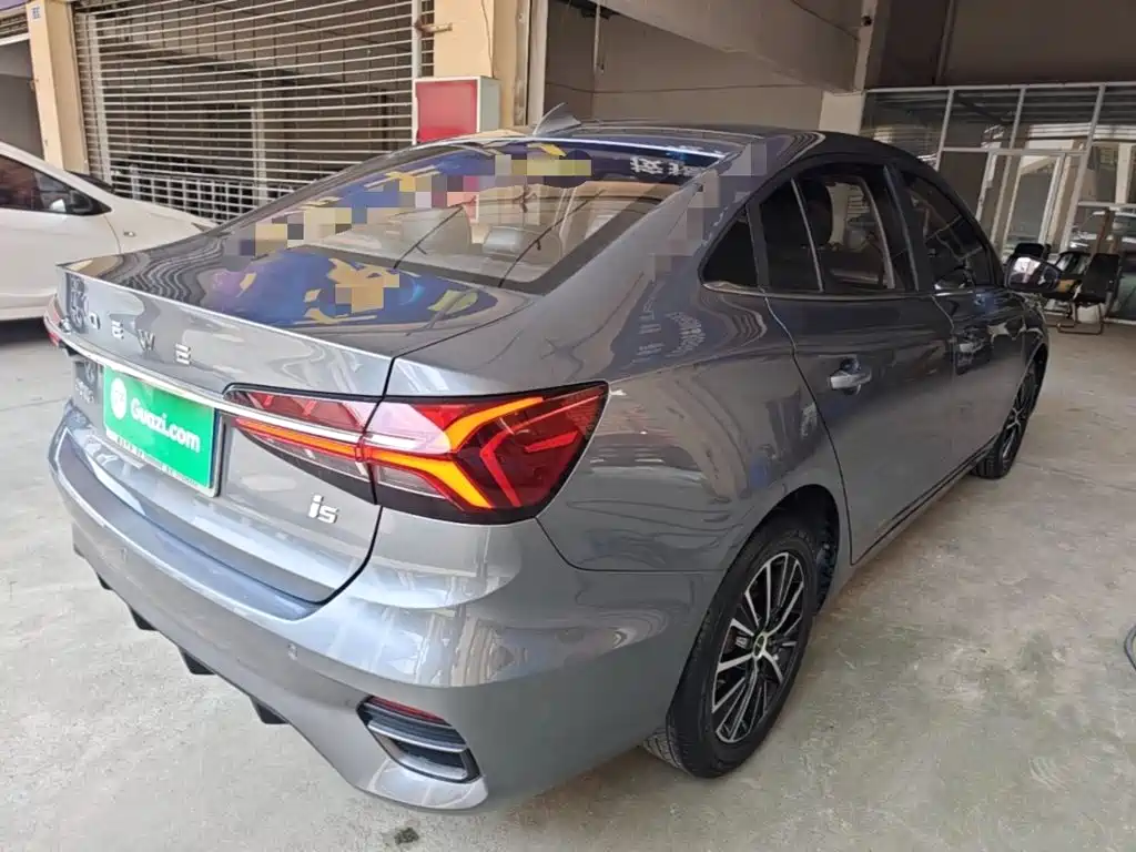 Roewe i5 — фото 5