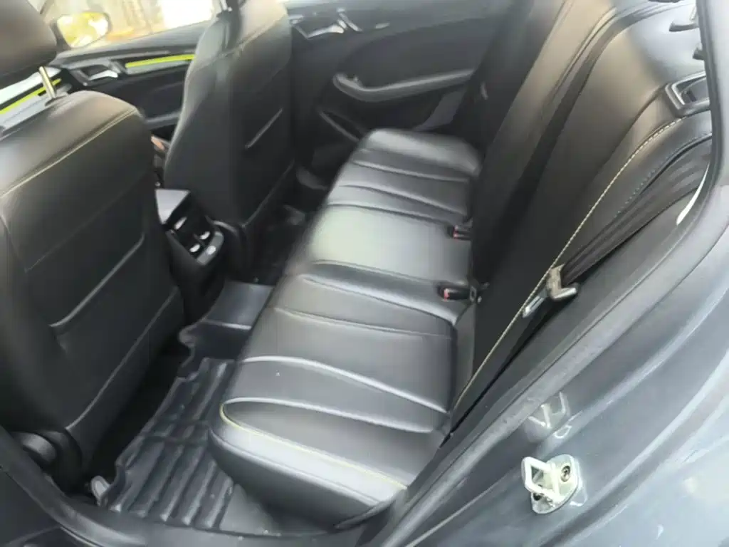 Roewe i5 — фото 17