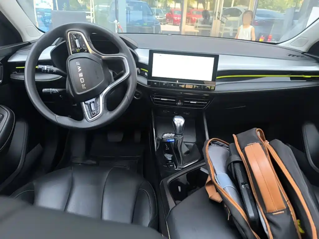 Roewe i5 — фото 10
