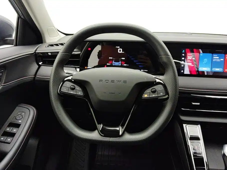 Roewe i5 — фото 15