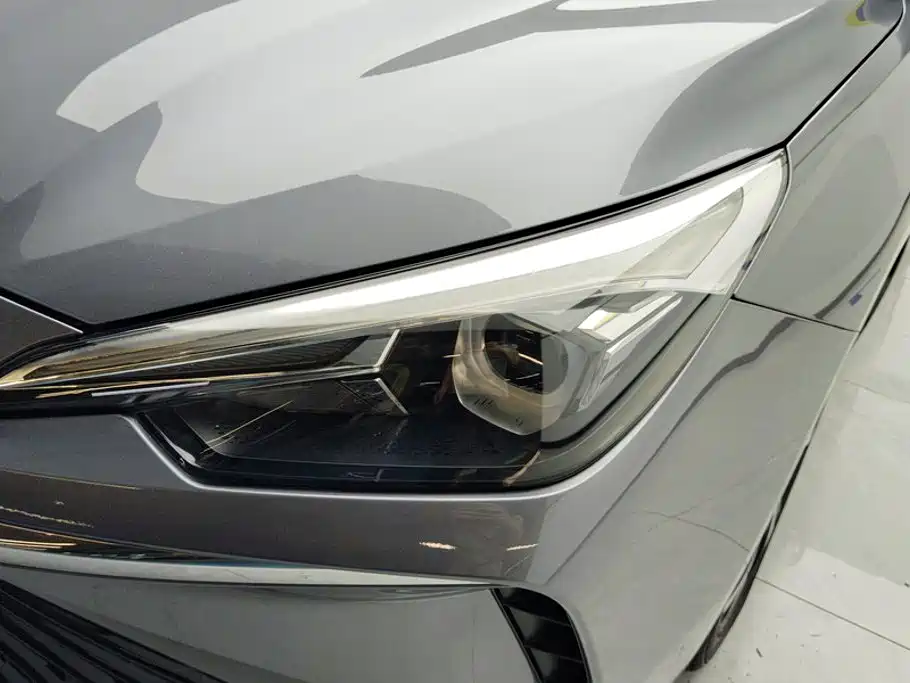 Roewe i5 — фото 5