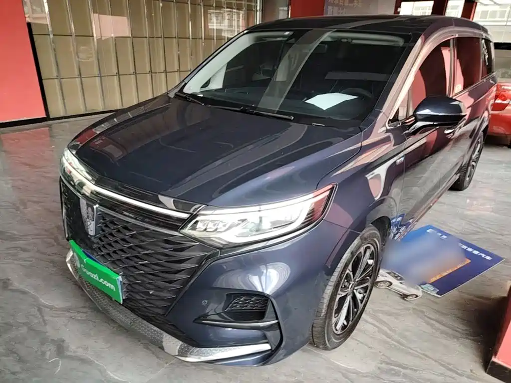 Roewe iMAX8 — фото 2
