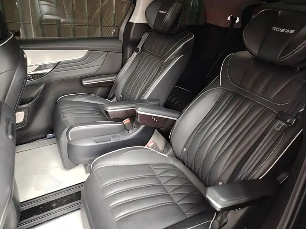 Roewe iMAX8 — фото 17