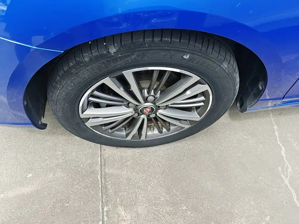 Roewe i5 — фото 23
