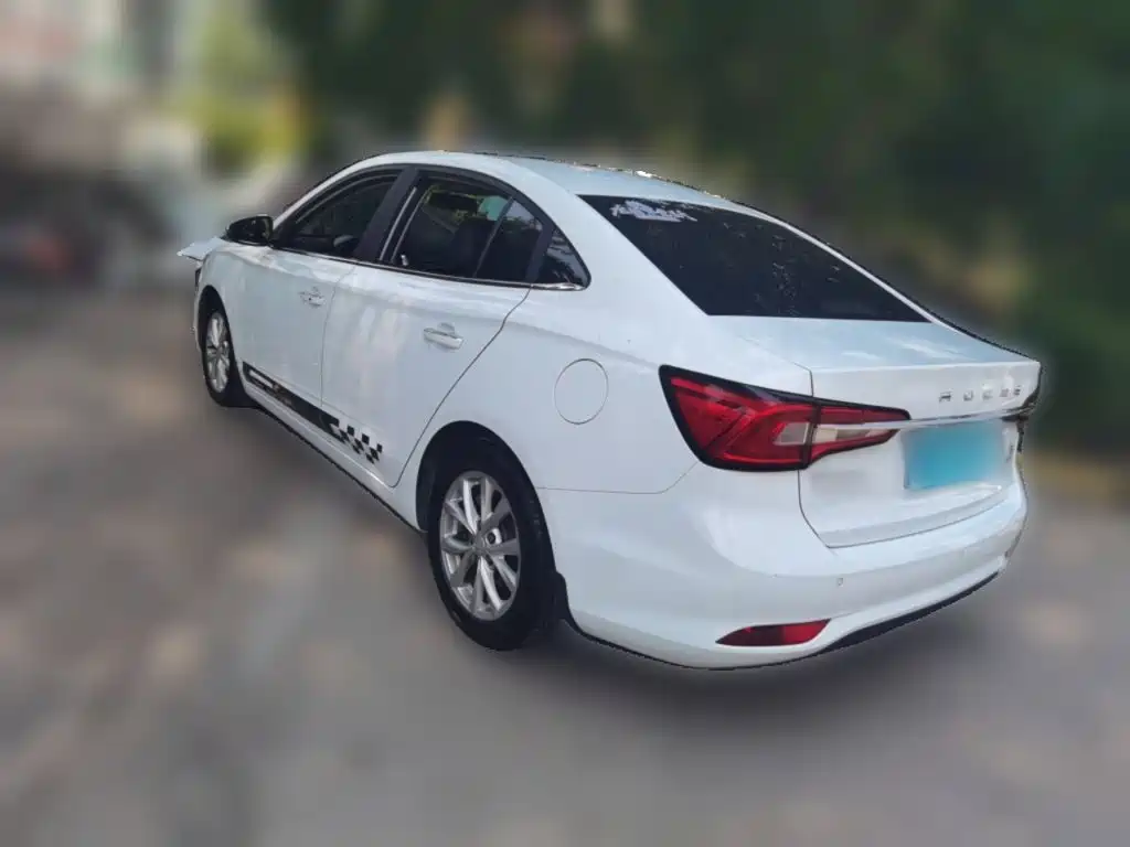 Roewe i5 — фото 25