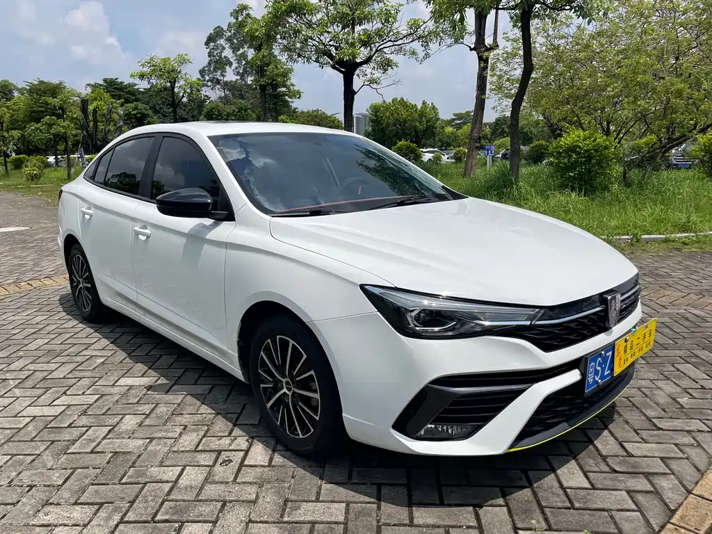 Roewe i5 — фото 3