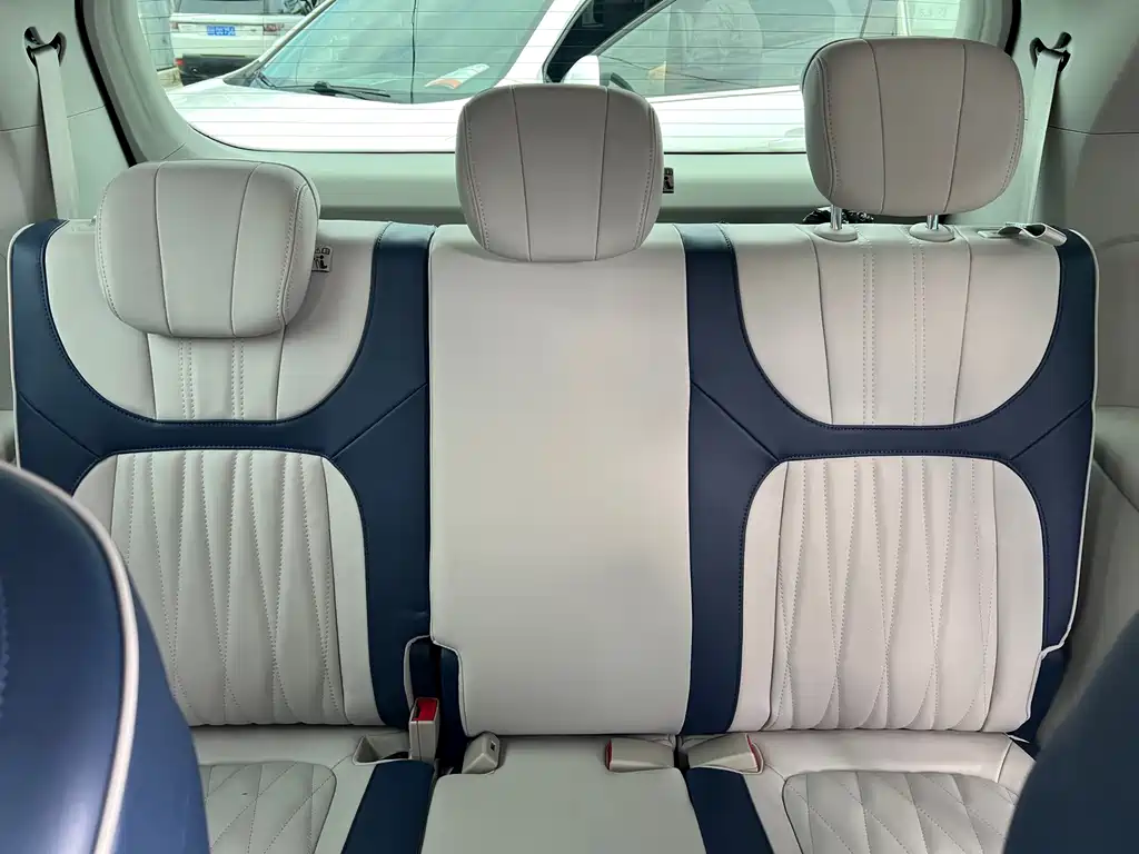 Roewe iMAX8 — фото 11