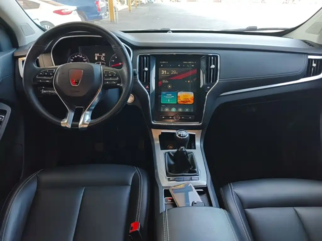 Roewe RX5 — фото 10