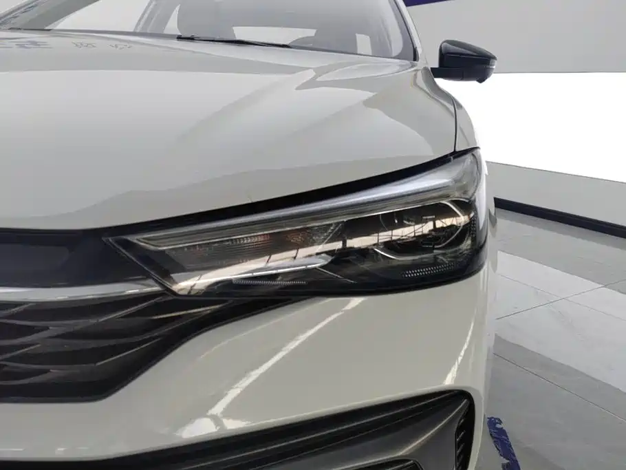 Roewe i5 — фото 5