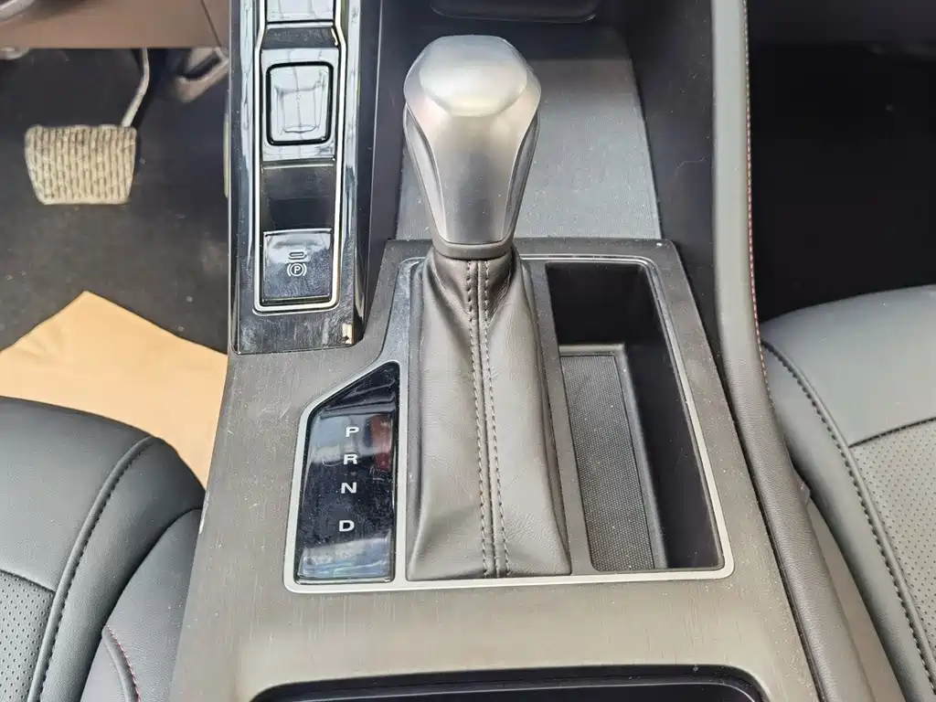 Roewe i5 — фото 14