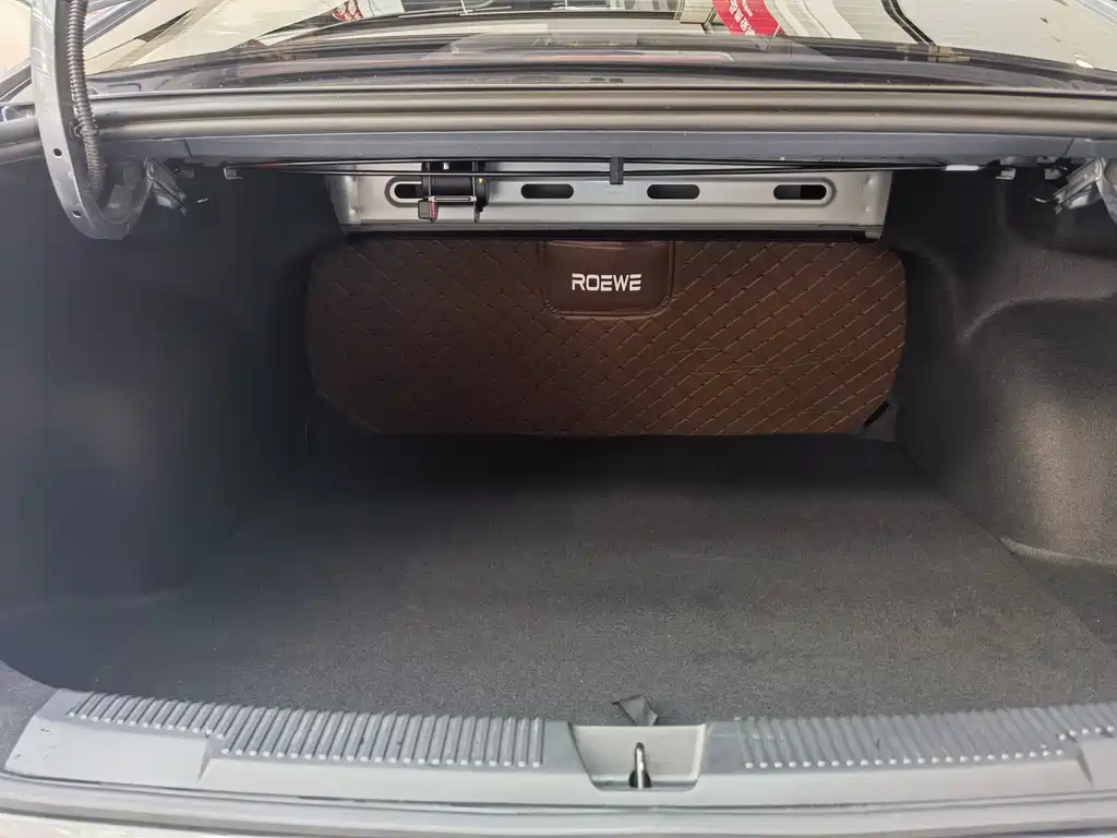 Roewe i5 — фото 10