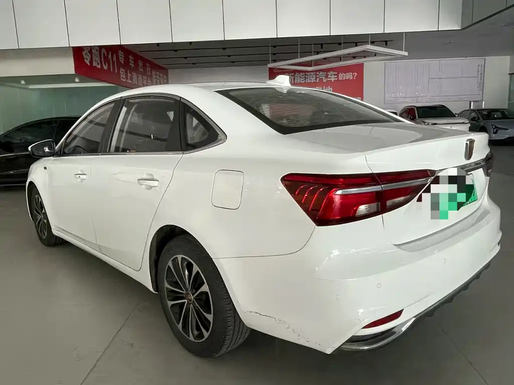 Roewe i6 New Energy — фото 7