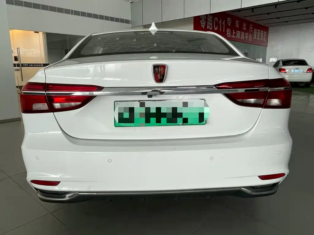 Roewe i6 New Energy — фото 8