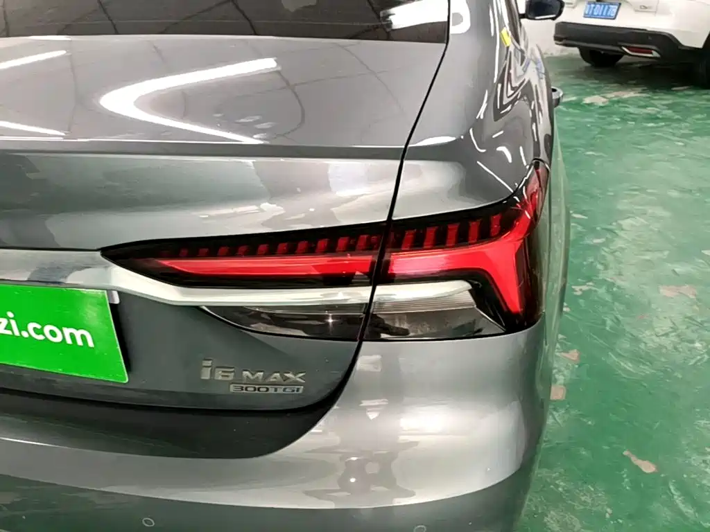 Roewe i6 MAX — фото 8