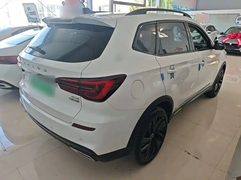 Roewe RX5 New Energy — фото 7