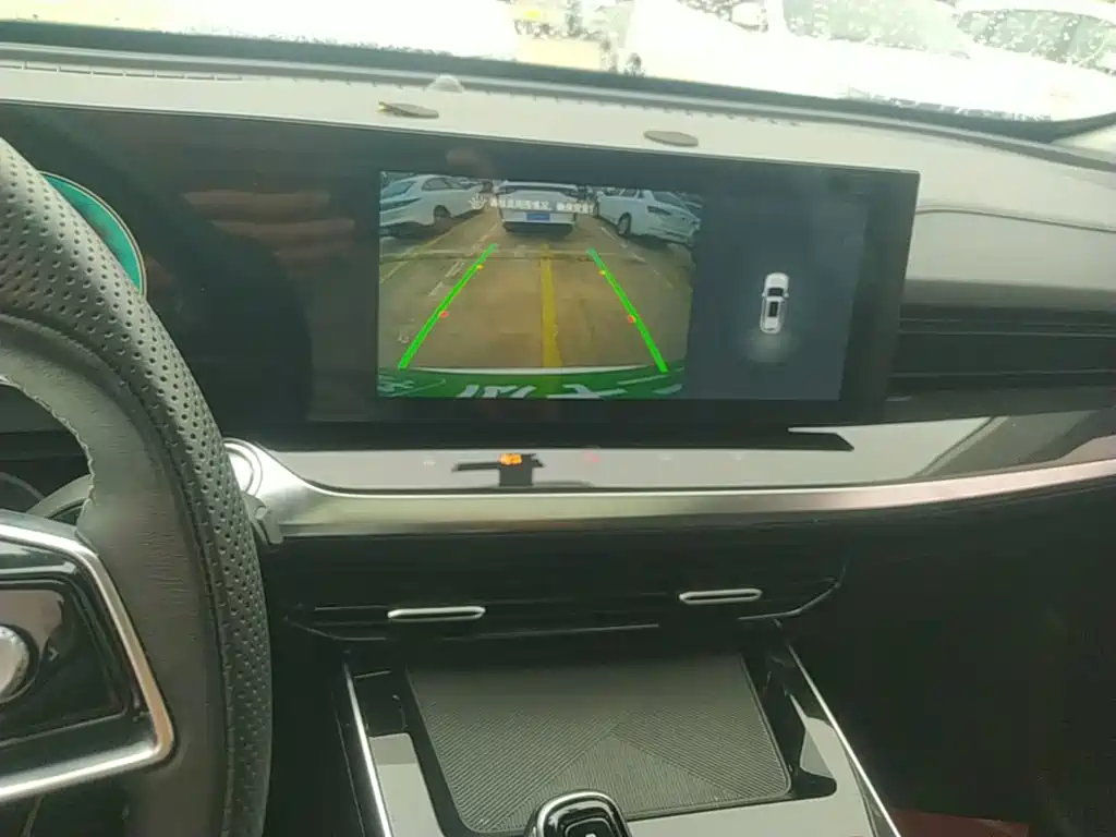 Roewe RX5 MAX — фото 13