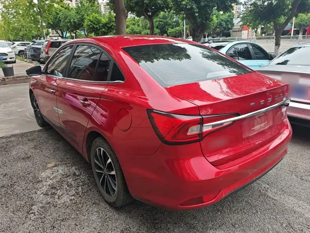Roewe i5 — фото 23