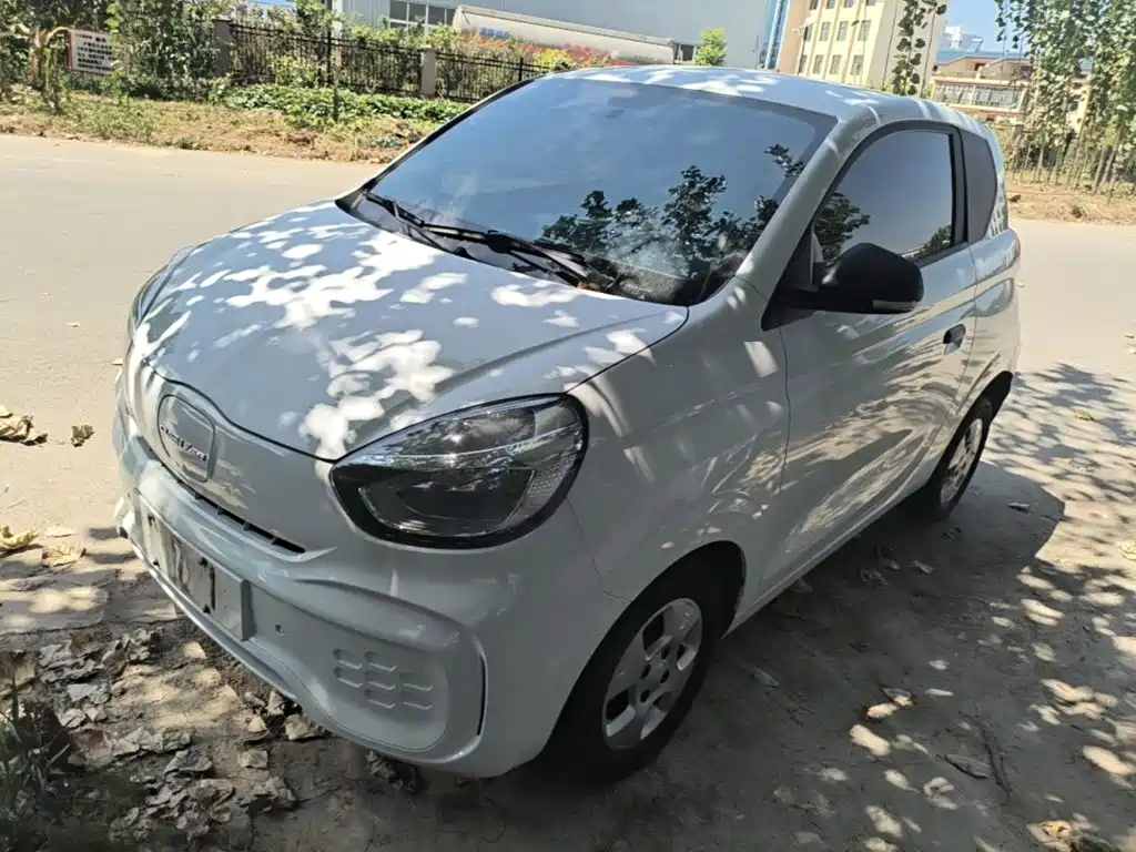 Roewe Clever — фото 2