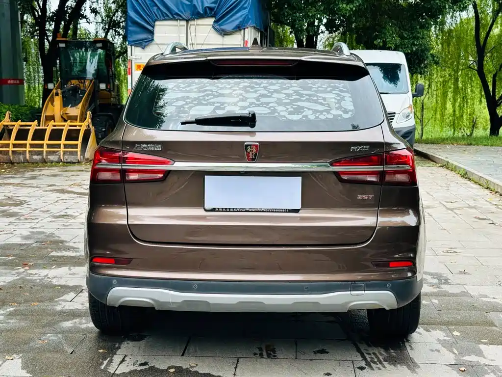 Roewe RX5 — фото 8