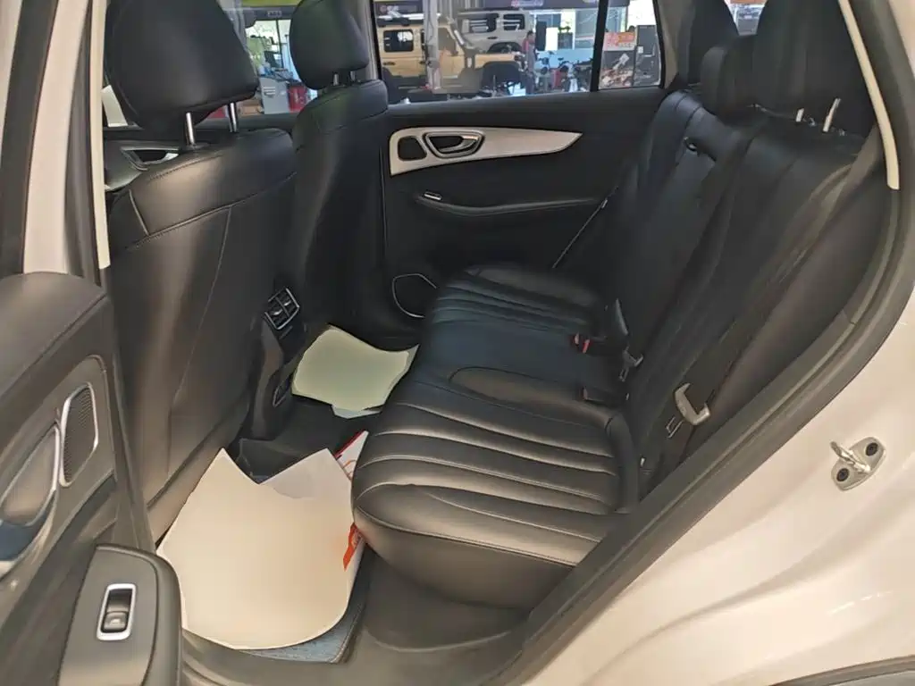 Roewe RX5 MAX — фото 17