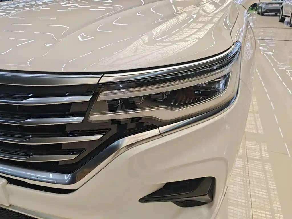 Roewe RX5 MAX — фото 24