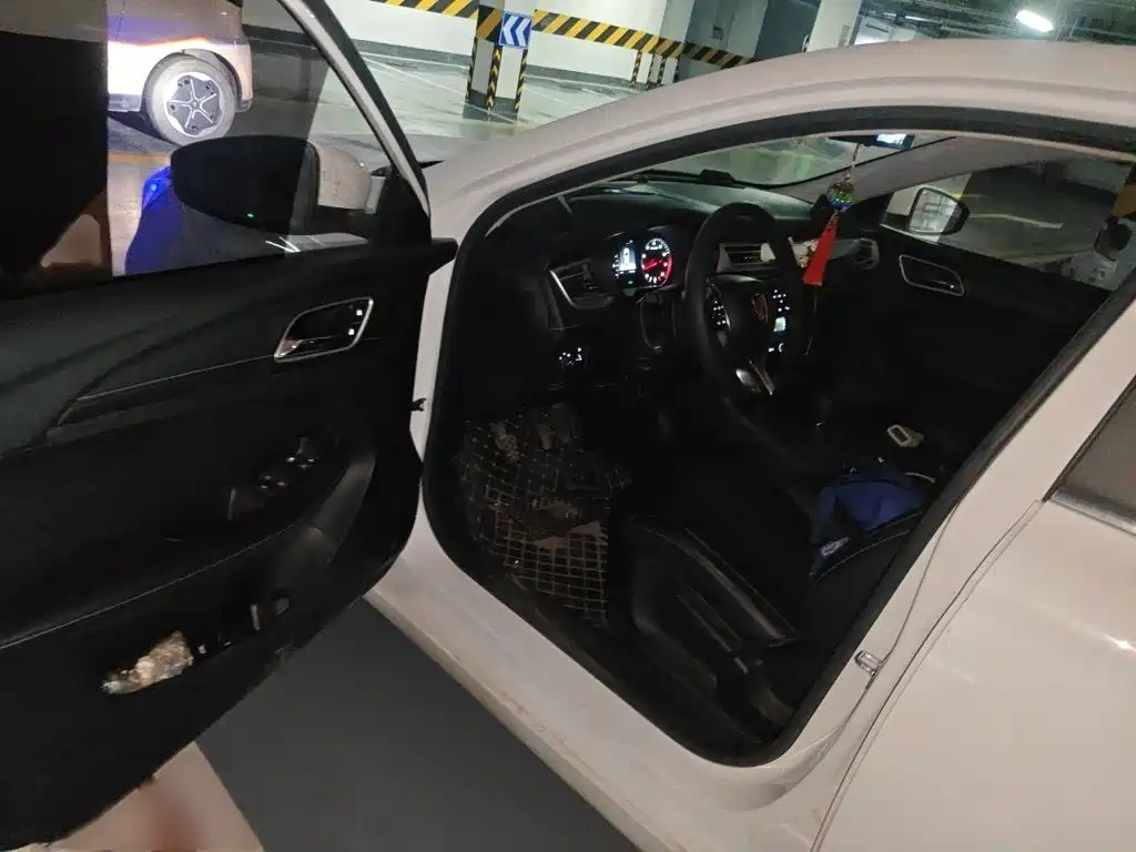 Roewe i5 — фото 14