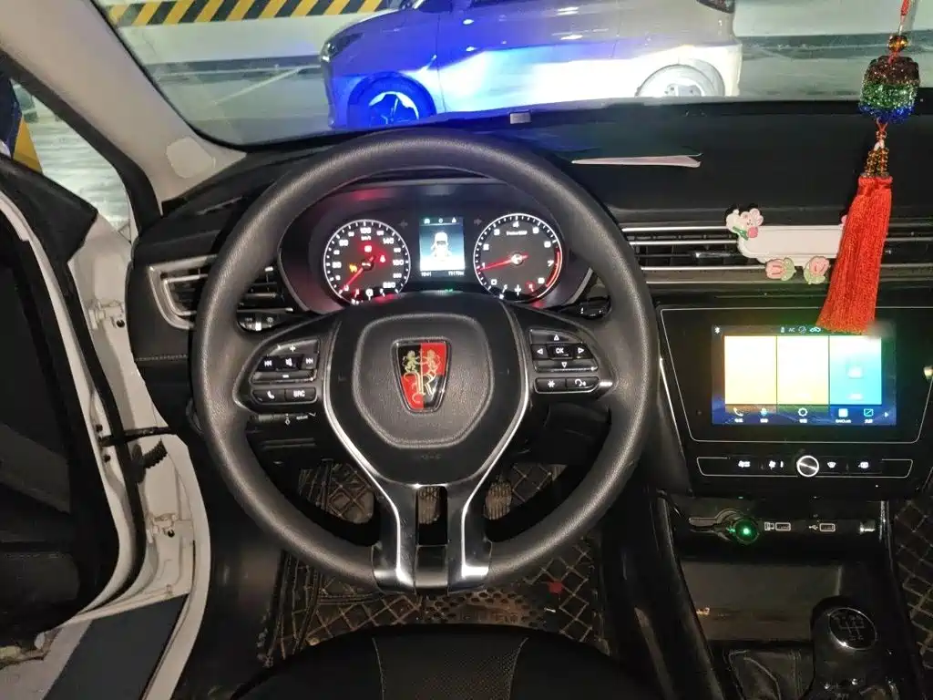 Roewe i5 — фото 3