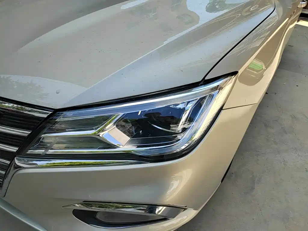 Roewe i5 — фото 24