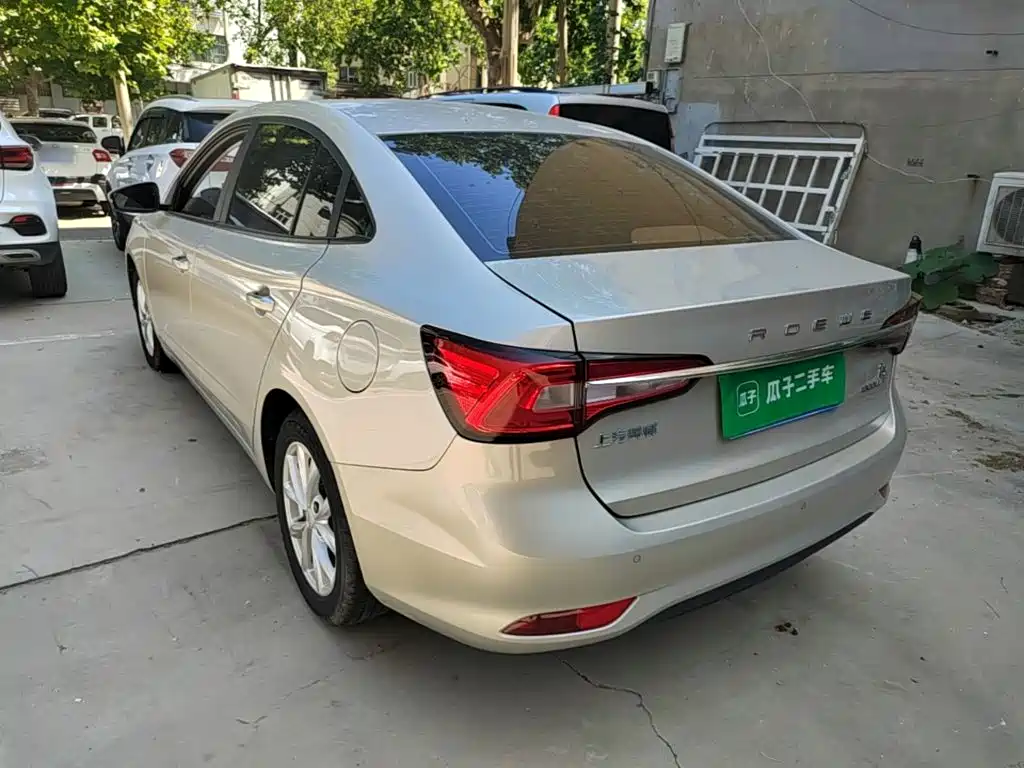 Roewe i5 — фото 5