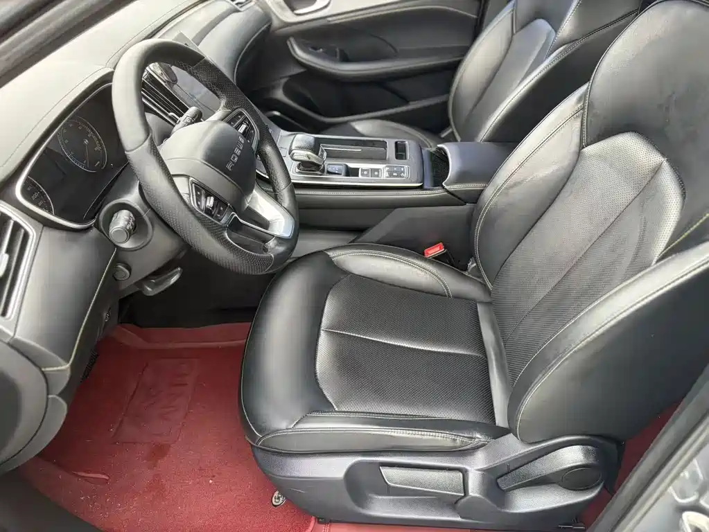 Roewe i6 MAX New Energy — фото 4