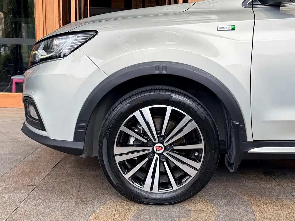 Roewe RX5 New Energy — фото 4