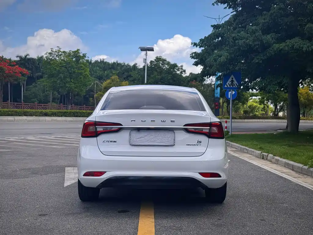 Roewe i5 — фото 17