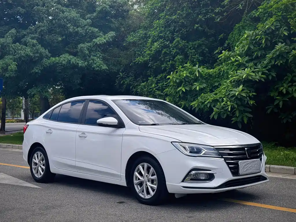 Roewe i5 — фото 3