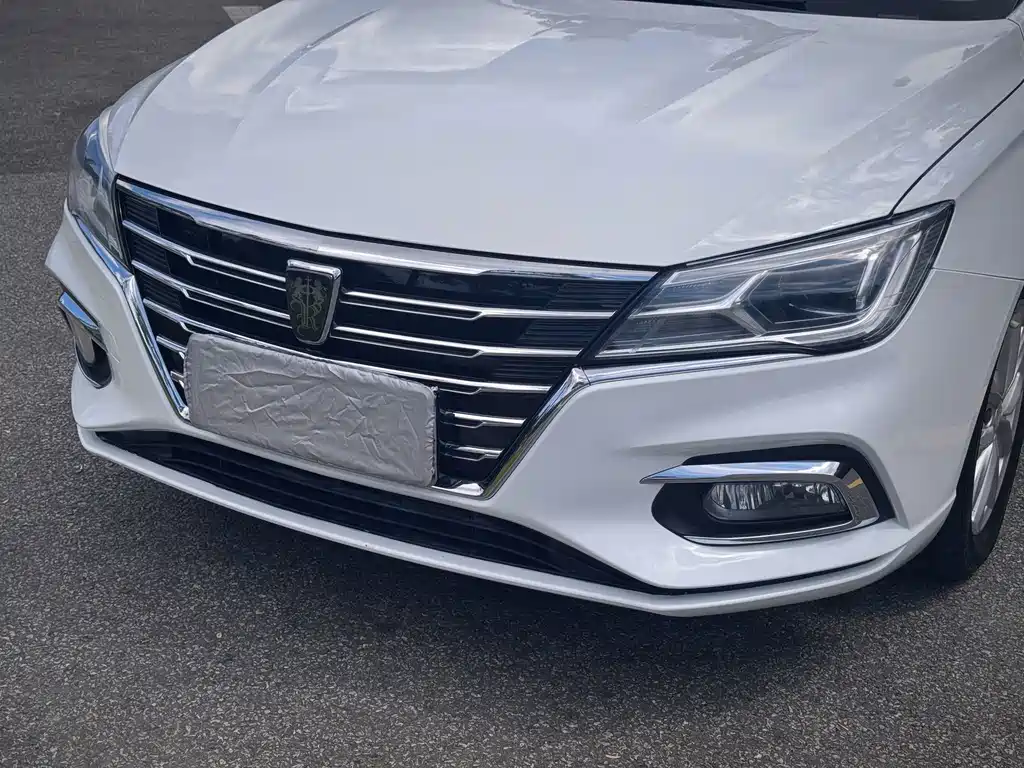 Roewe i5 — фото 5