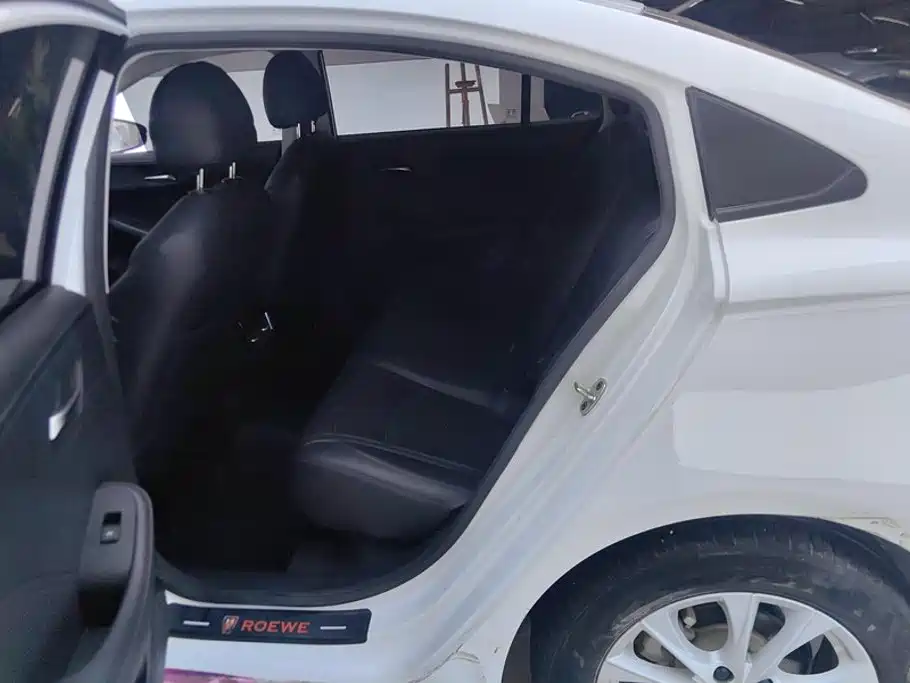 Roewe i5 — фото 11