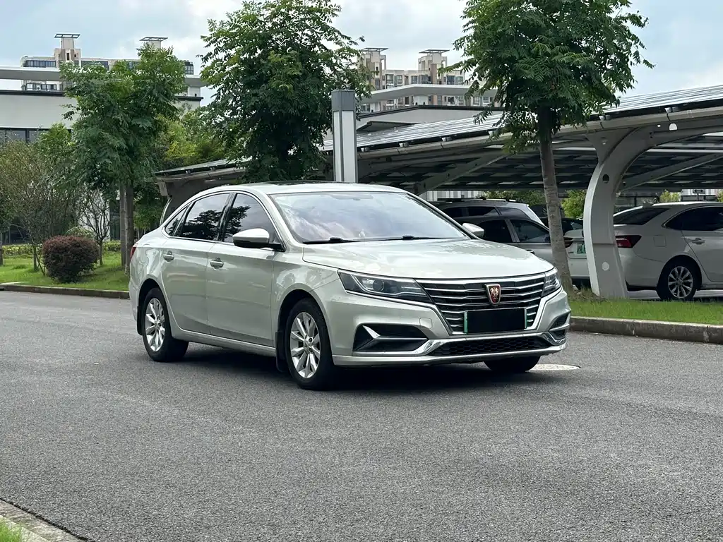 Roewe i6 New Energy — фото 3