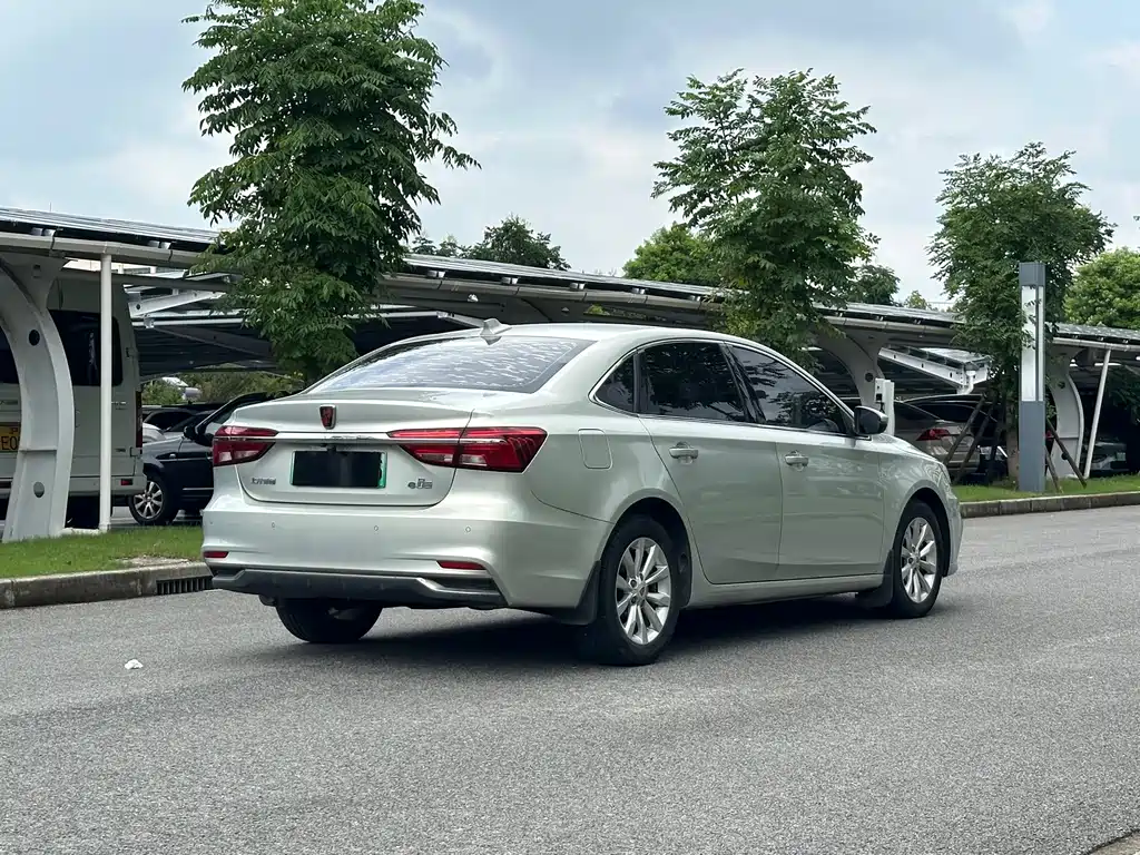 Roewe i6 New Energy — фото 4